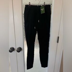 Halara joggers Black size small petite. Brand new. Never worn.